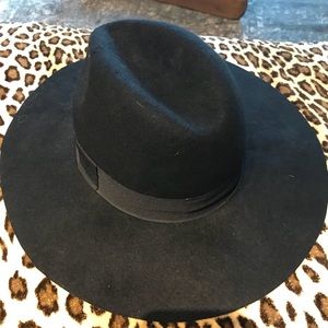 ❤️Michael Stars womens black wide brim fedora